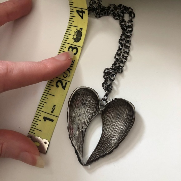 Gunmetal angel wing necklace NWT Rhinestone - Picture 5 of 5